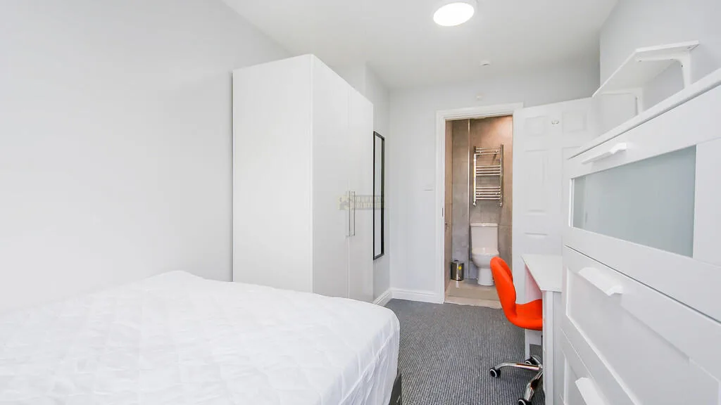 7 bedroom terraced house for rent