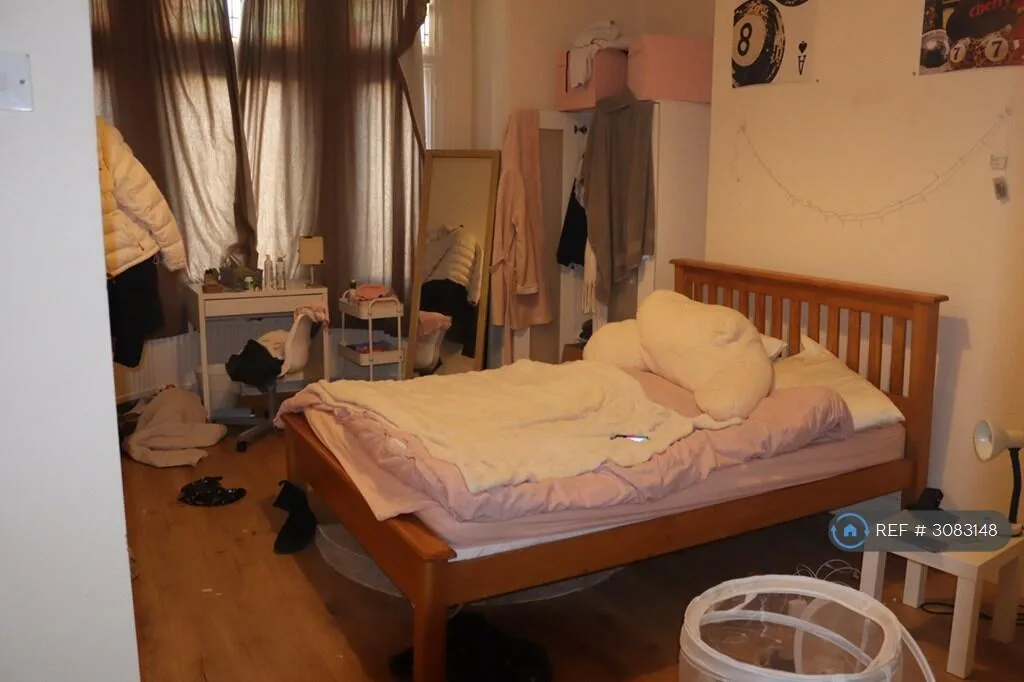 6 bedroom terraced house for rent