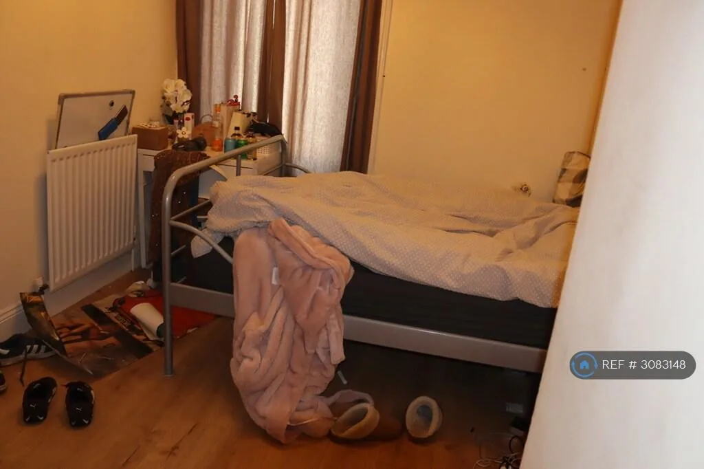 6 bedroom terraced house for rent
