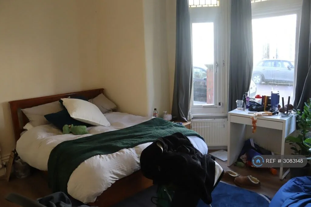 6 bedroom terraced house for rent
