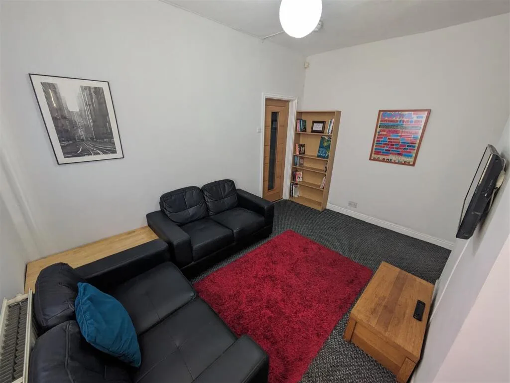 5 bedroom house for rent