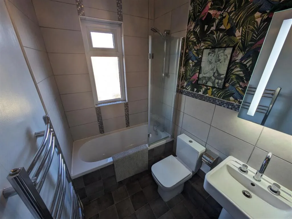 5 bedroom house for rent