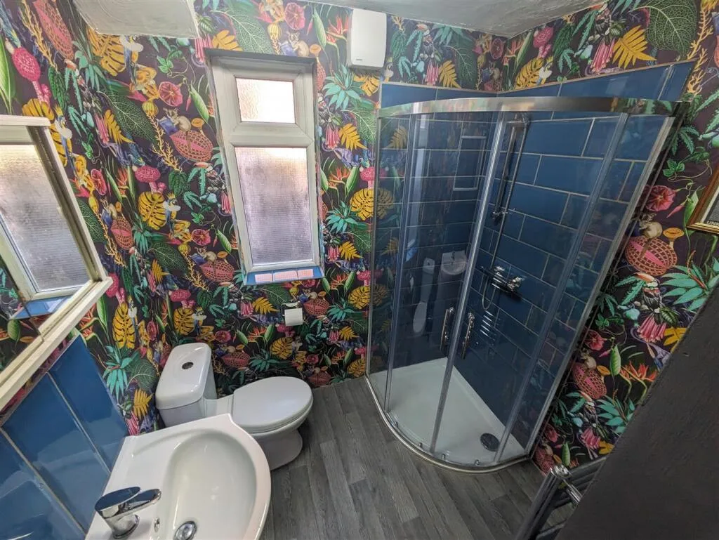 5 bedroom house for rent