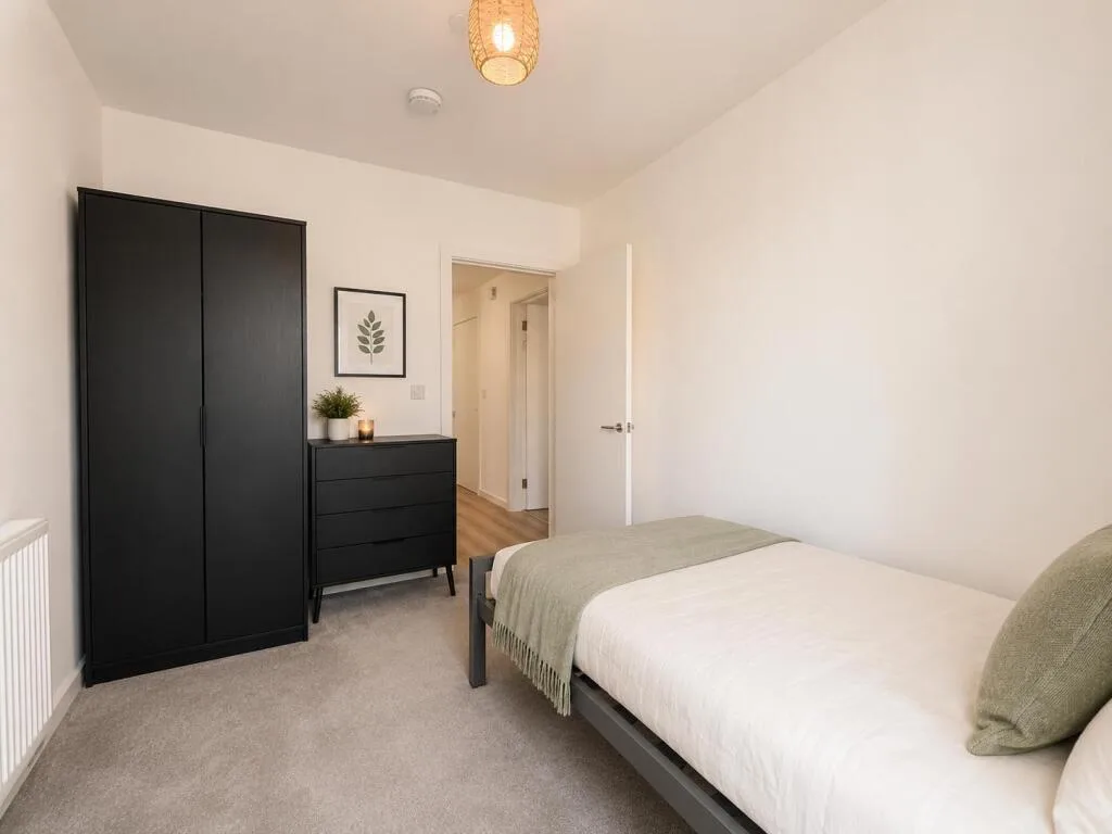 3 bedroom flat for rent