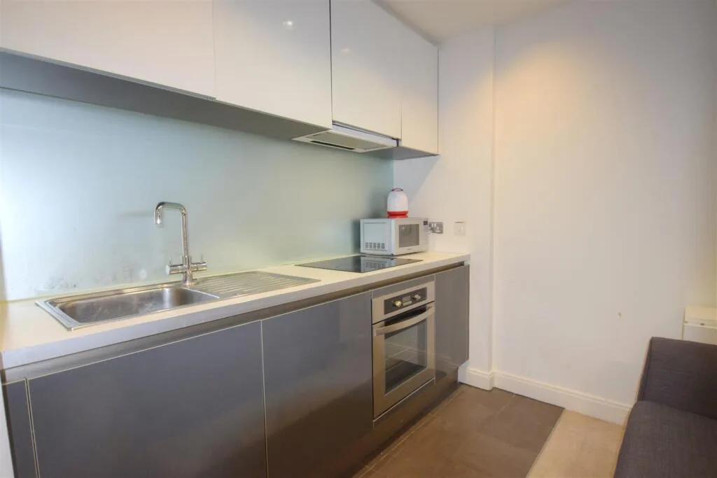 Studio flat for rent