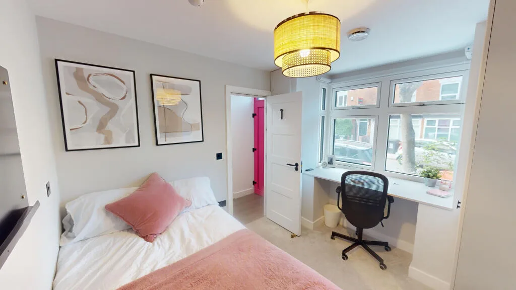 6 bedroom house for rent