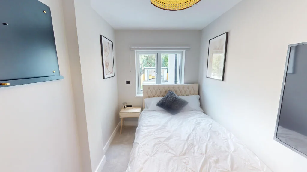 6 bedroom house for rent