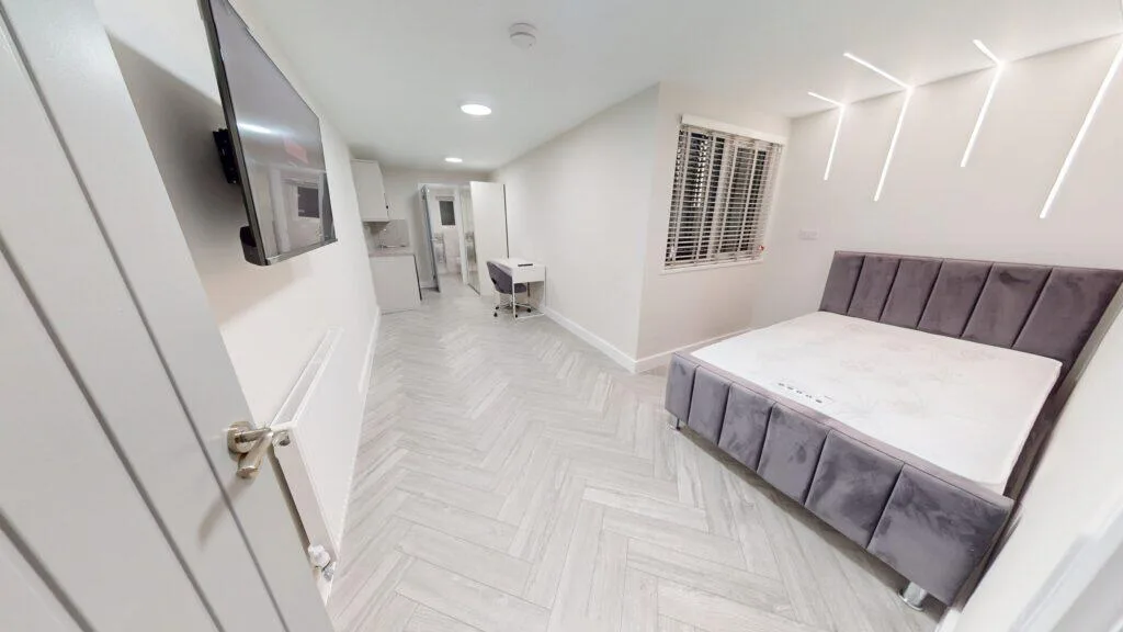 5 bedroom house for rent