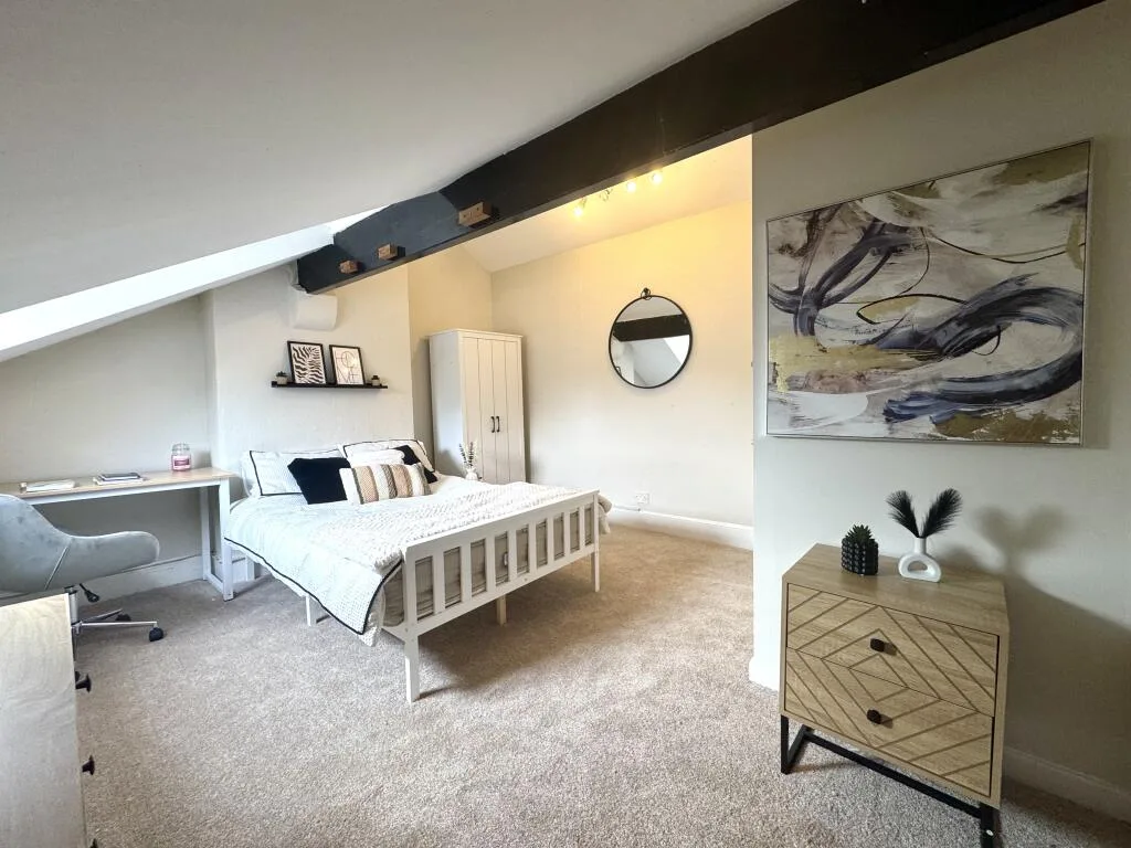 5 bedroom house for rent
