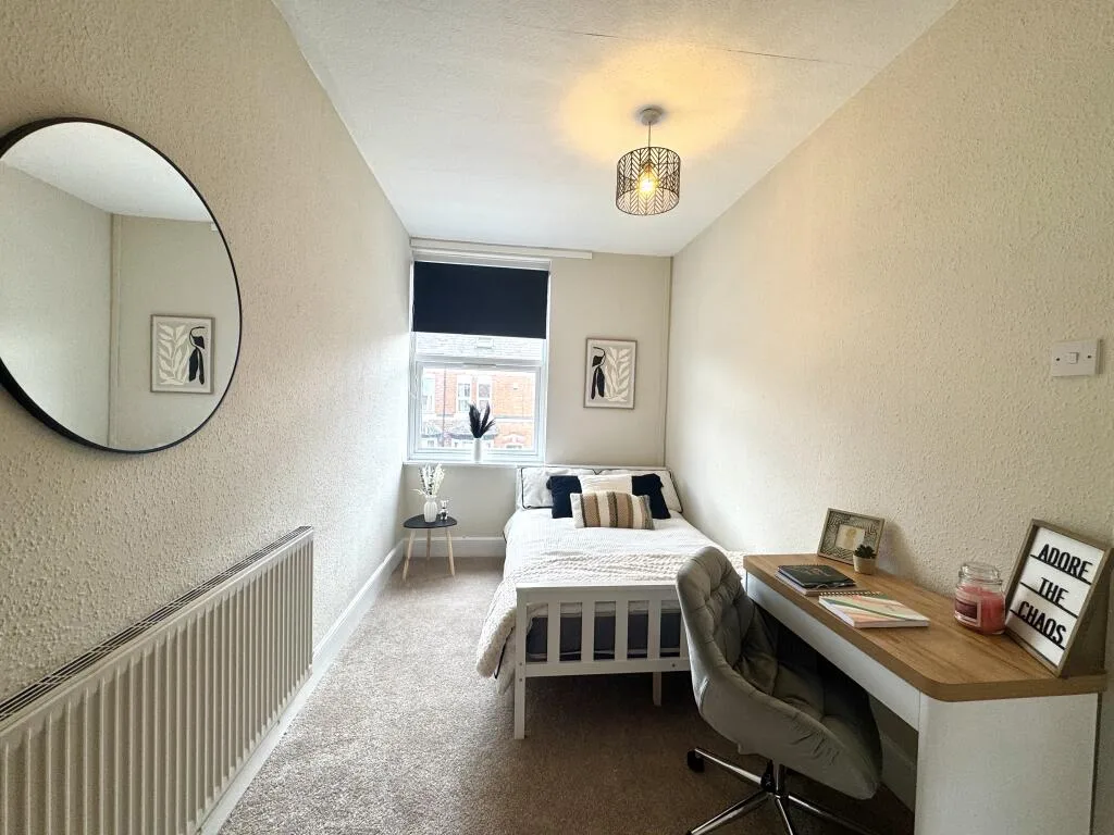 5 bedroom house for rent