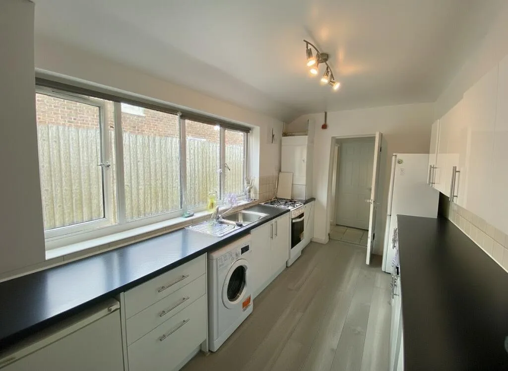 5 bedroom house for rent