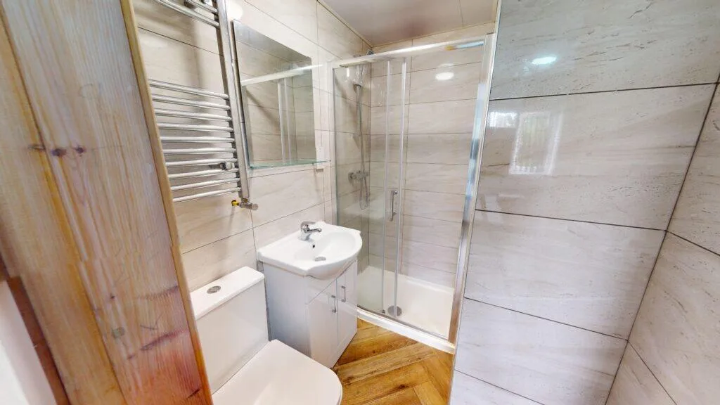 5 bedroom house for rent