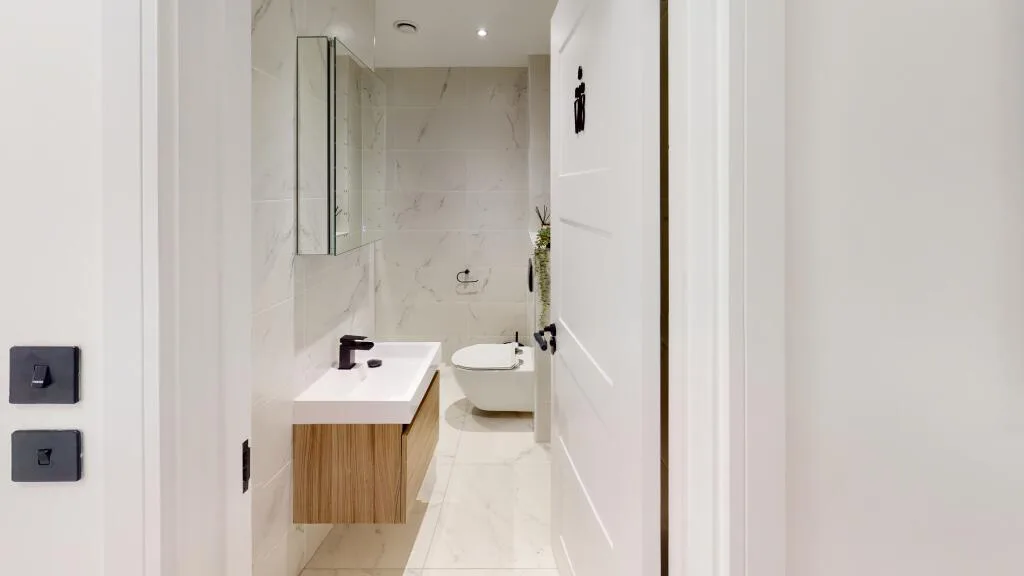 6 bedroom house for rent