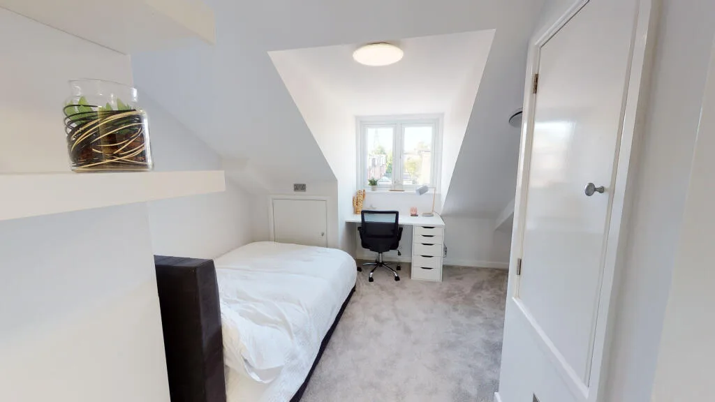 5 bedroom house for rent