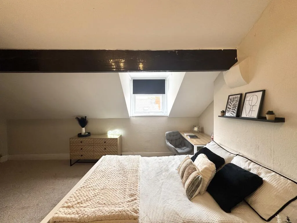 5 bedroom house for rent