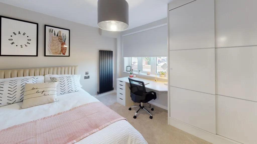 6 bedroom house for rent