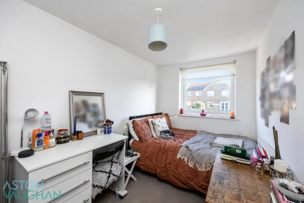 4 bedroom semi-detached house for rent