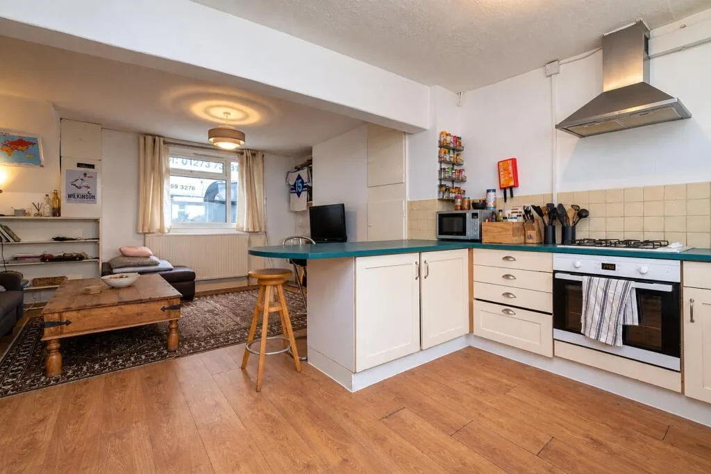 4 bedroom terraced house for rent