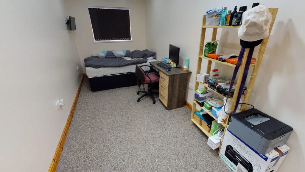 6 bedroom house for rent