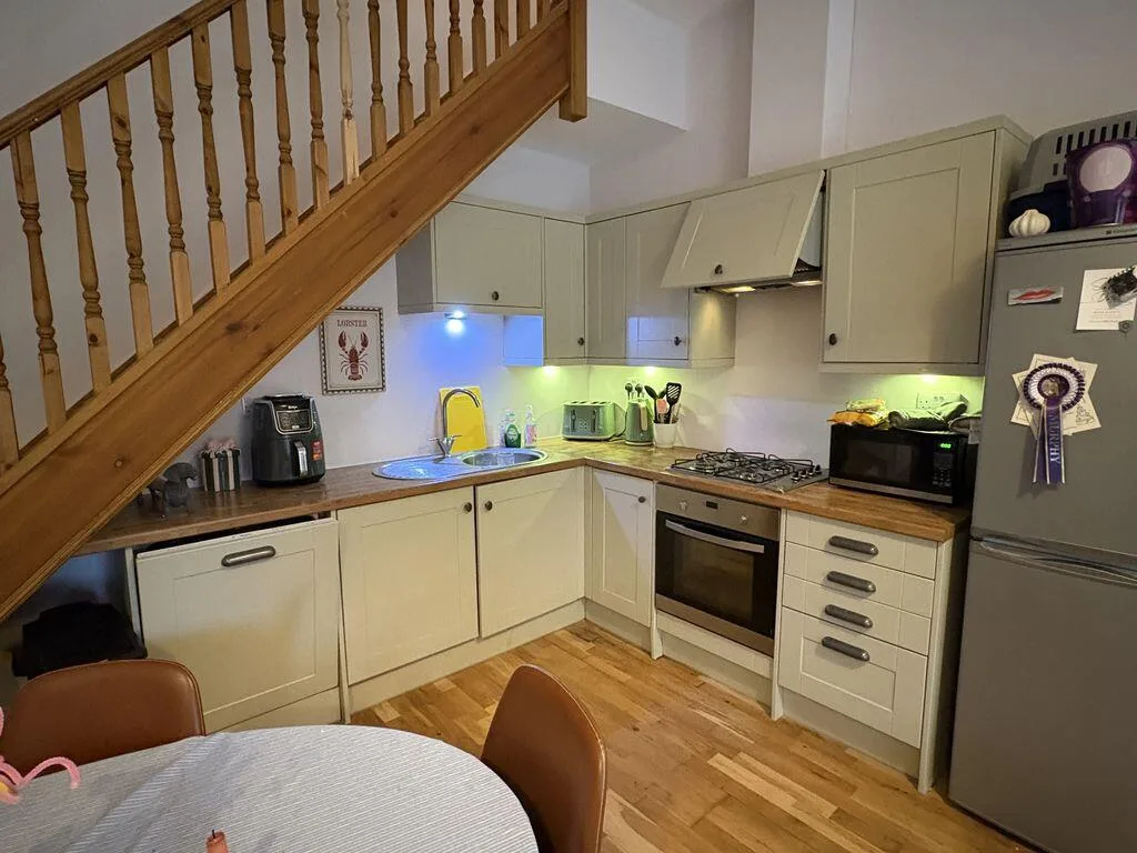 2 bedroom detached house for rent