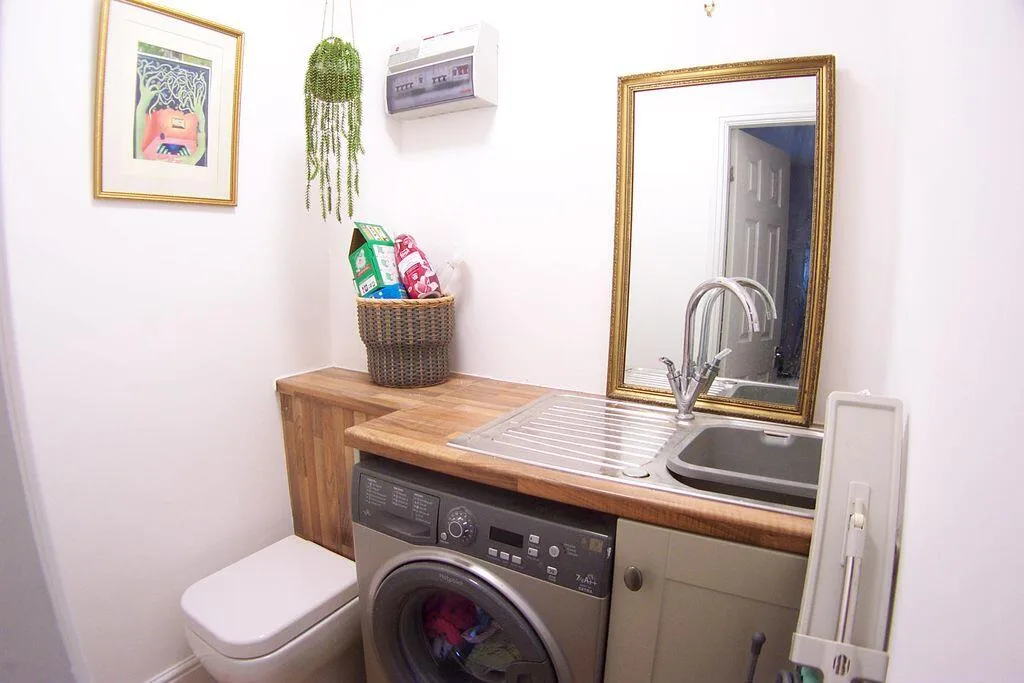 2 bedroom detached house for rent