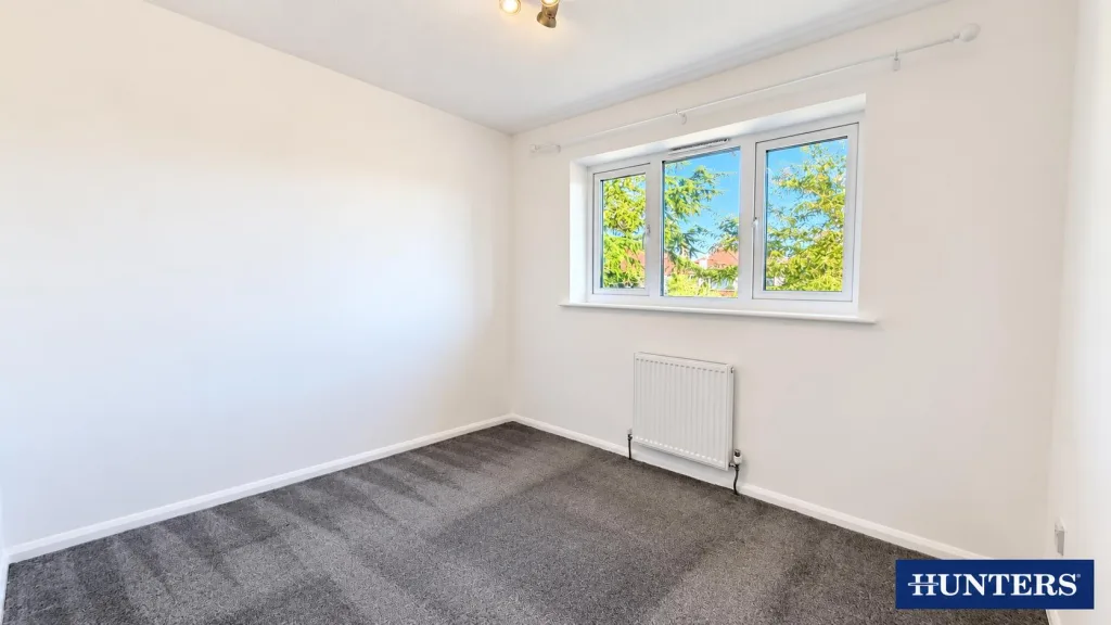 4 bedroom end of terrace house for rent