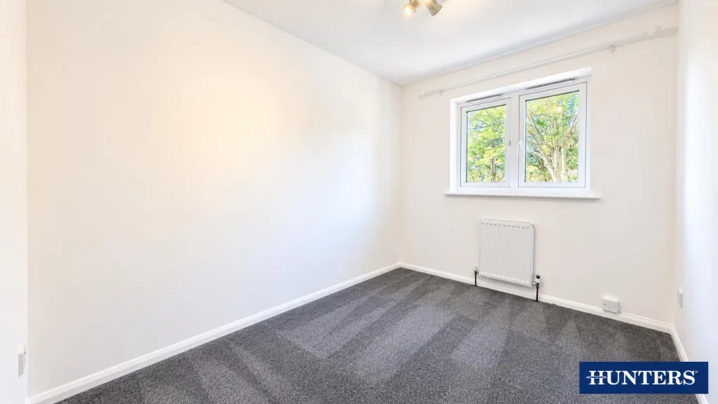 4 bedroom end of terrace house for rent