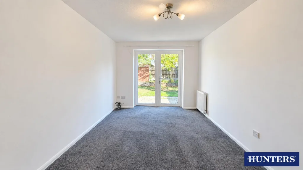 4 bedroom end of terrace house for rent