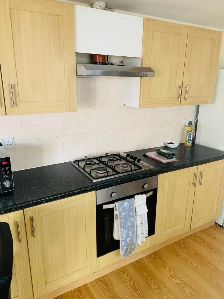 5 bedroom terraced house for rent