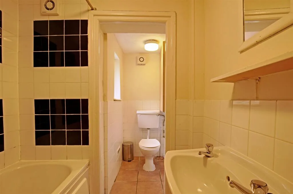5 bedroom house for rent