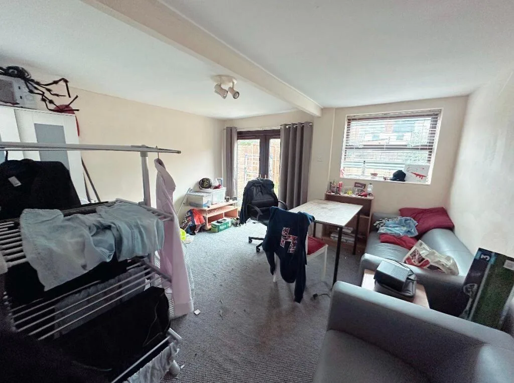 5 bedroom house for rent