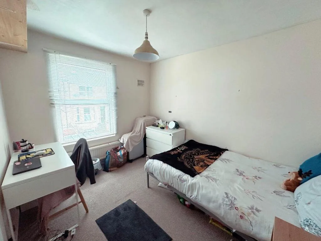 5 bedroom house for rent