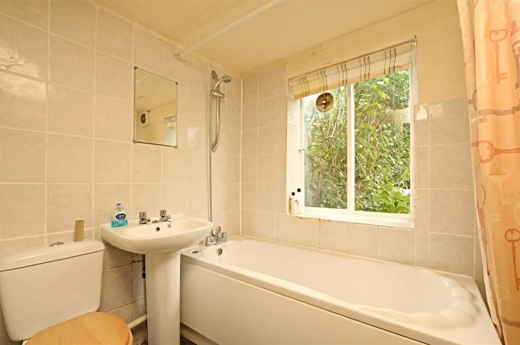 4 bedroom house for rent