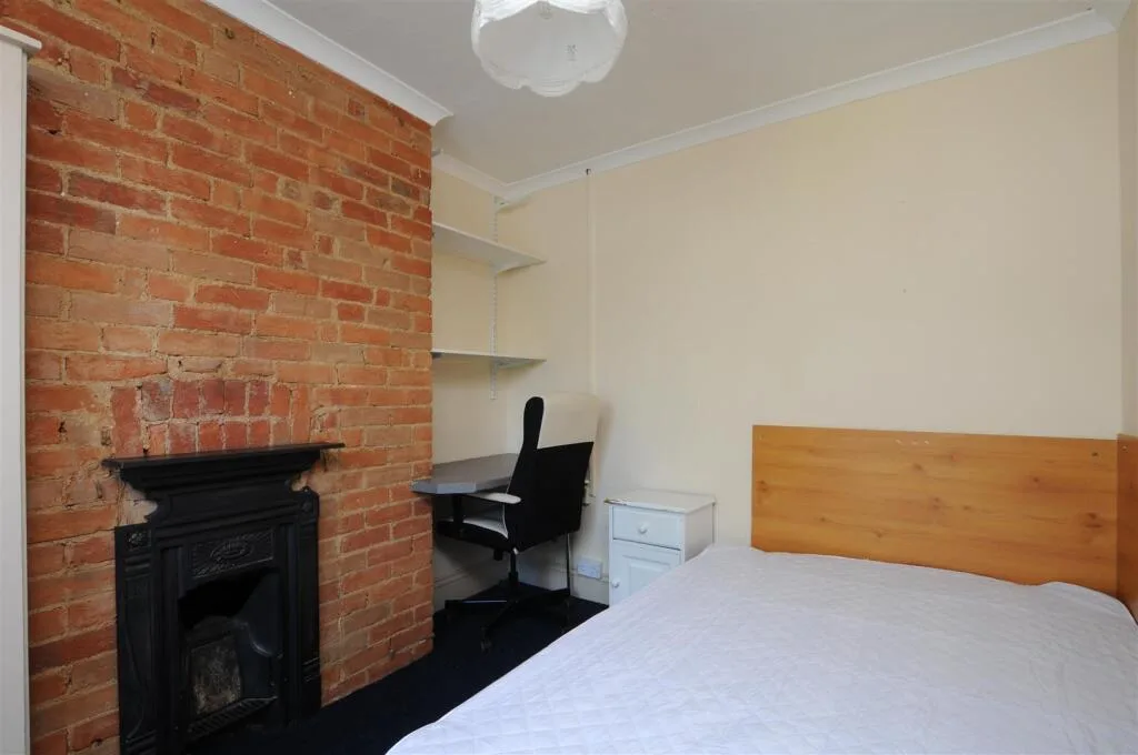4 bedroom house for rent