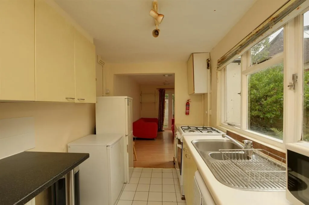 5 bedroom house for rent