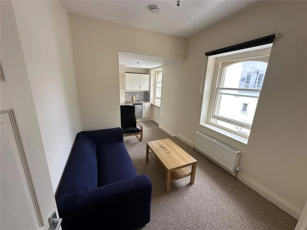 5 bedroom apartment for rent