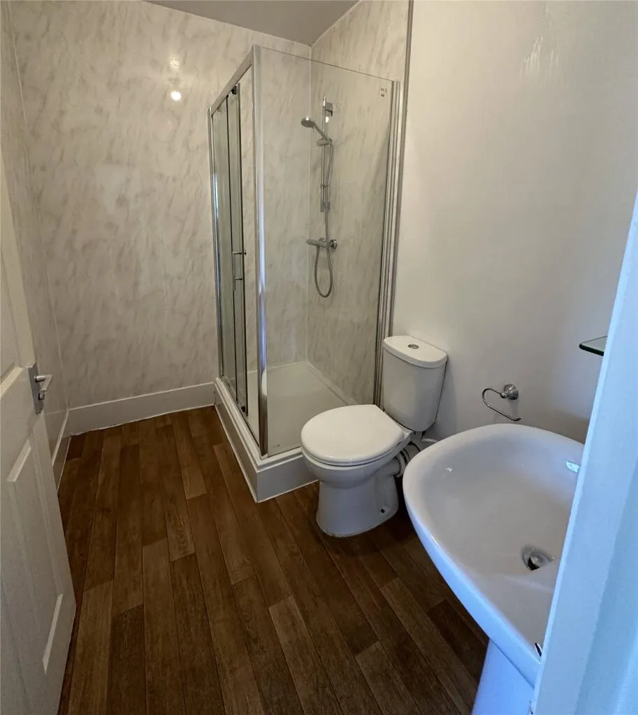 5 bedroom apartment for rent