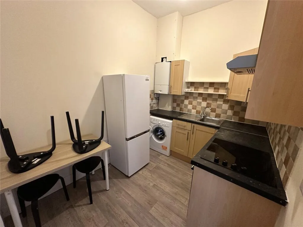 5 bedroom apartment for rent