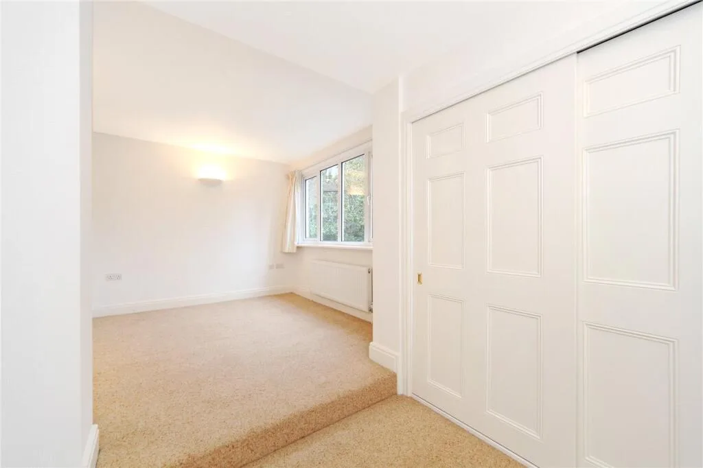 2 bedroom ground floor flat for rent