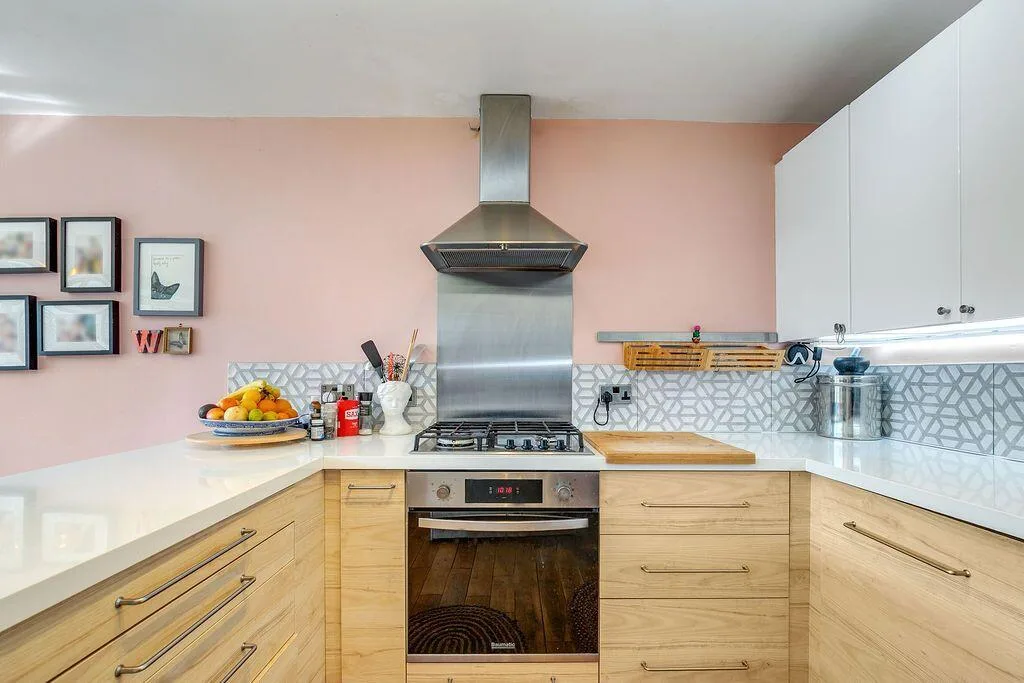 3 bedroom flat for rent