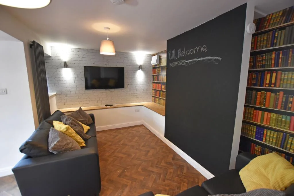 6 bedroom terraced house for rent