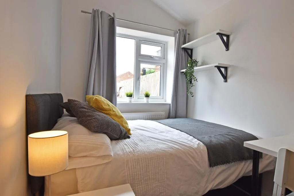 6 bedroom terraced house for rent