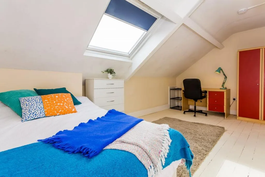 6 bedroom house for rent