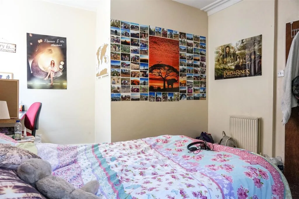 5 bedroom house for rent