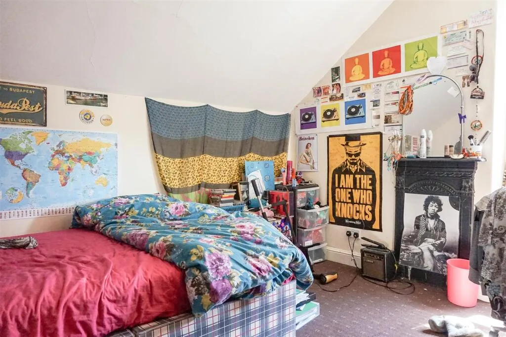 5 bedroom house for rent
