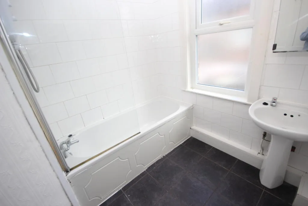 7 bedroom terraced house for rent