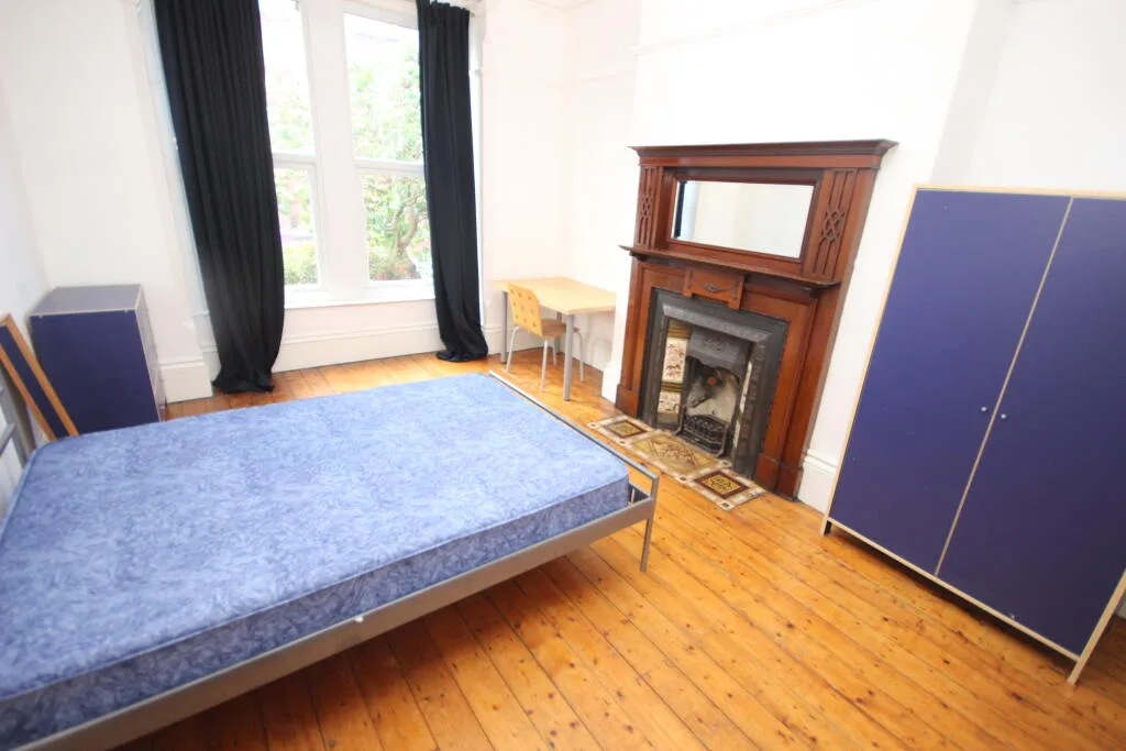 7 bedroom terraced house for rent