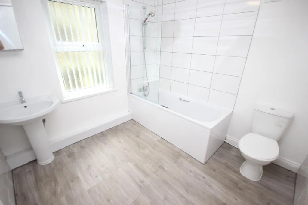7 bedroom terraced house for rent