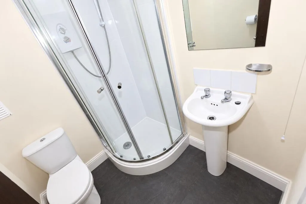 4 bedroom terraced house for rent
