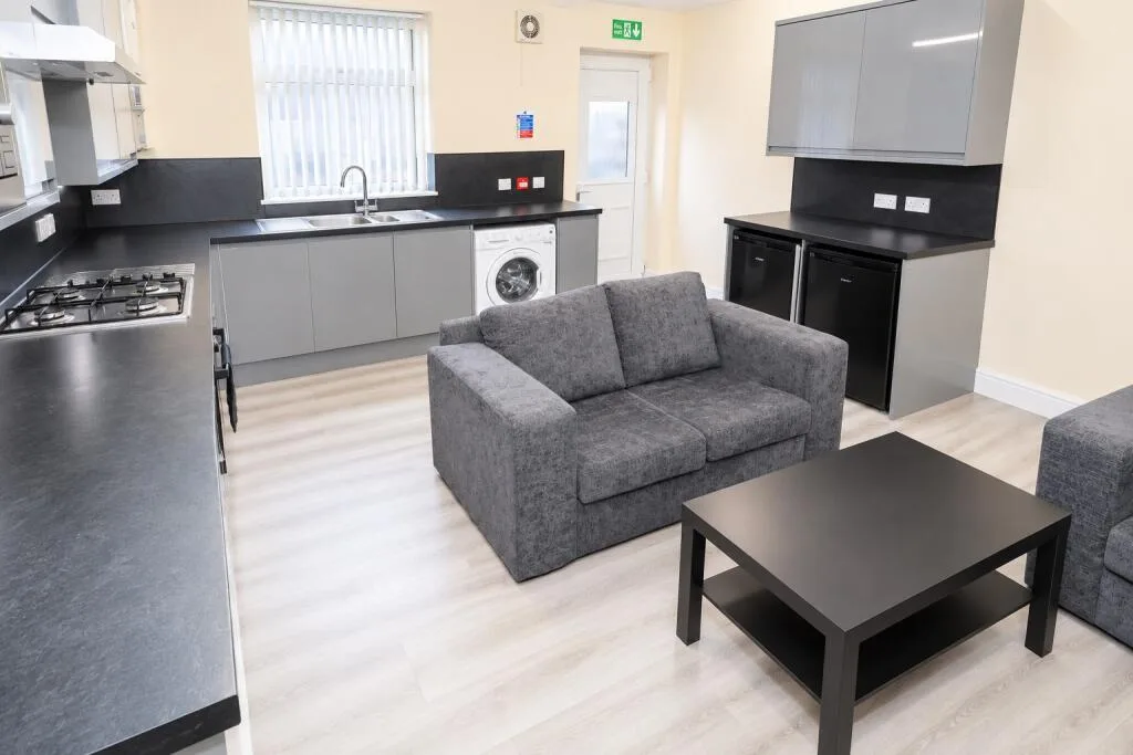 4 bedroom terraced house for rent
